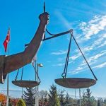HAKARET SUÇU İLE İFADE ÖZGÜRLÜĞÜ ARASINDAKİ SINIR: ANAYASAL DENGELEME ÖLÇÜTLERİ VE GÜNCEL CEZA HUKUKU UYGULAMASI